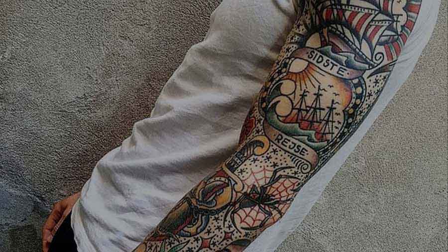 Стиль татуировки традишнл (traditional tattoo)