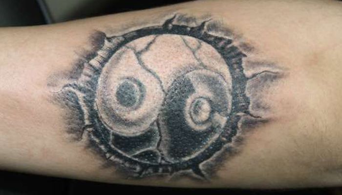 Татуировка "Инь и Ян"