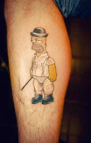 Татуировка Гомер Симпсон на ноге