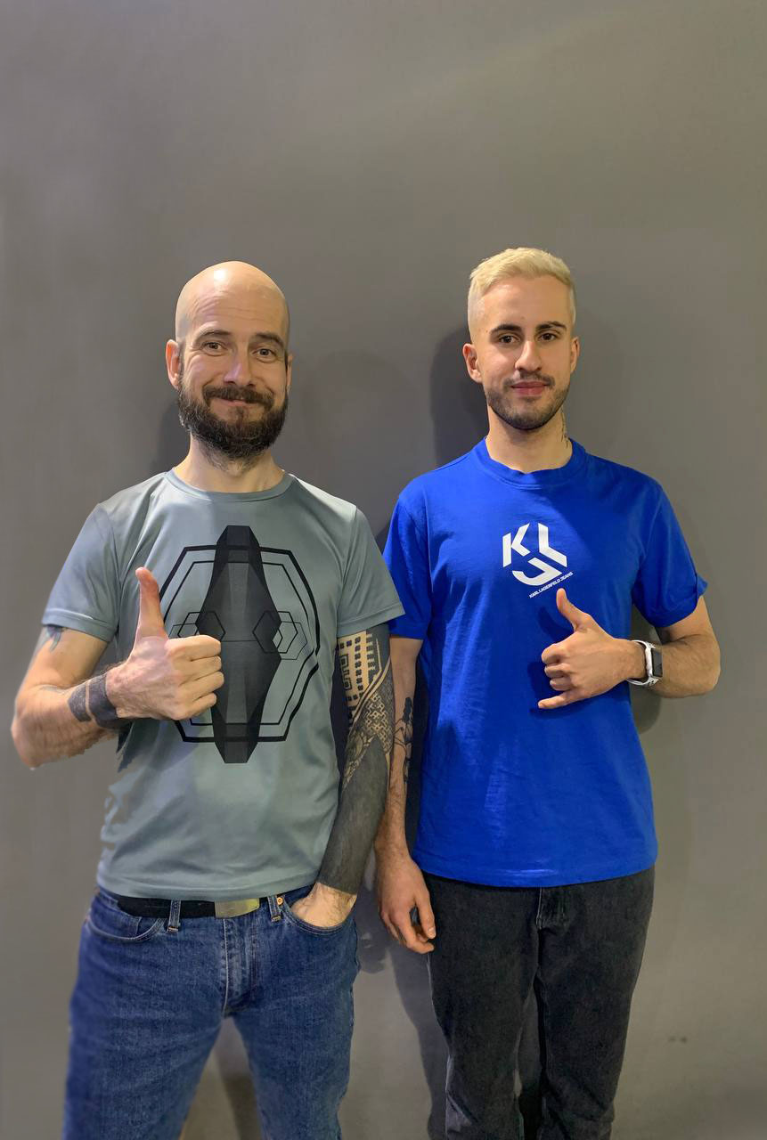 Руслан - силуэт девушки