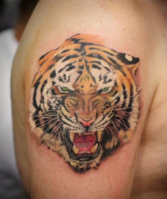 Татуировка тигр реализм