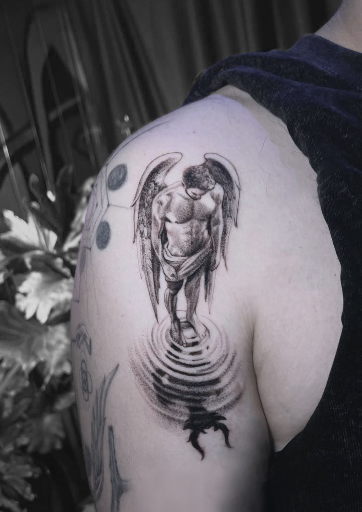 Тату ангел с дьяволом