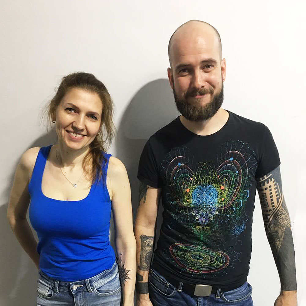 Нина - тату мандала на руке