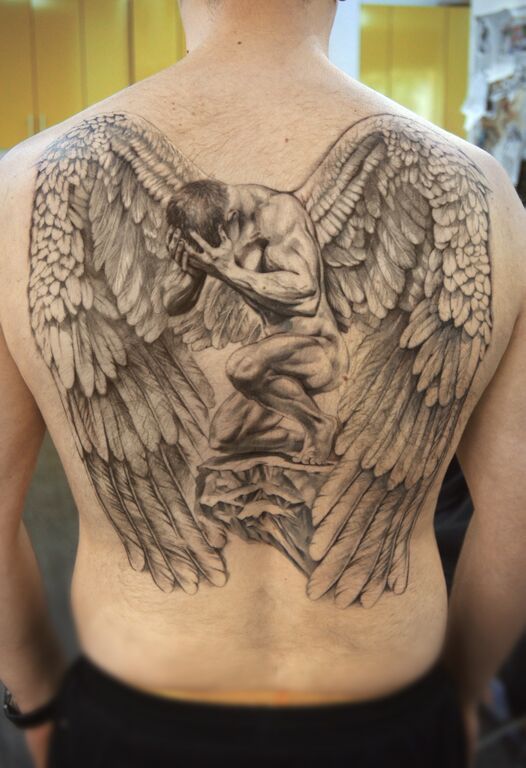 Татуировка ангел на спине