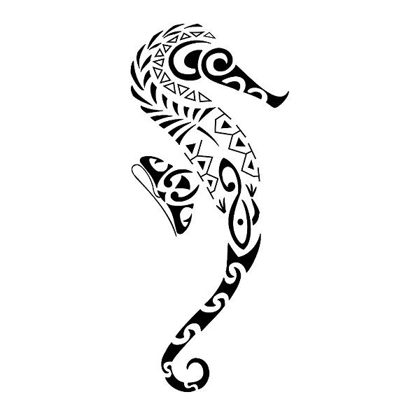 Татуировка морского конька в стиле полинезия