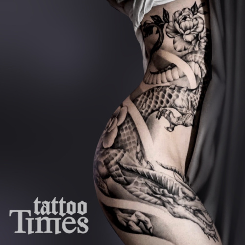 Татуировка дракон и пионы