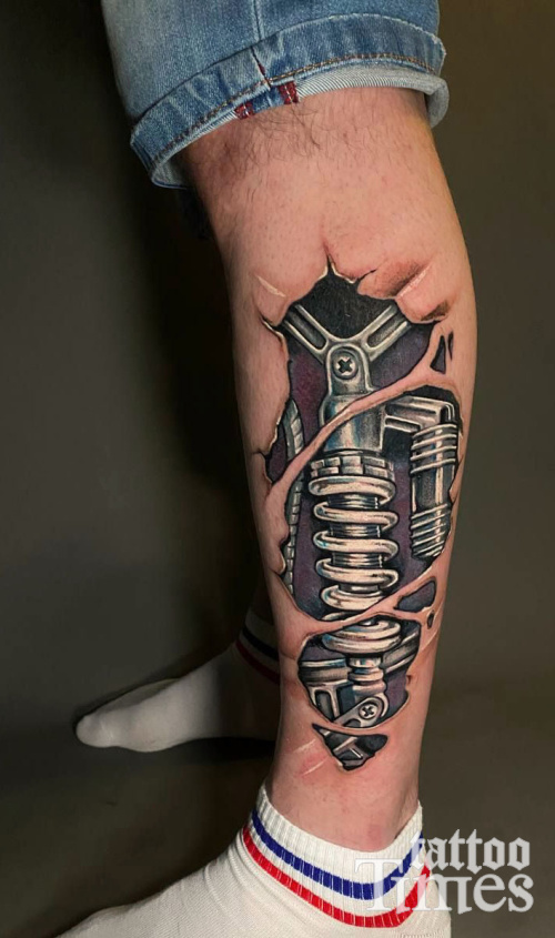 Тату арматизатор на ноге