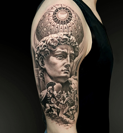 Тату Давид и амфитеатр