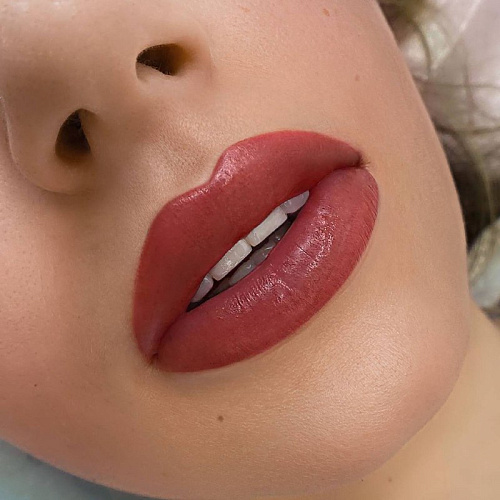 Перманент губ полная растушовка 3D объем 1