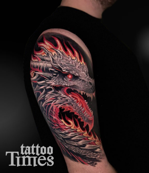 Тату голова дракона на плече Тату голова дракона на плече