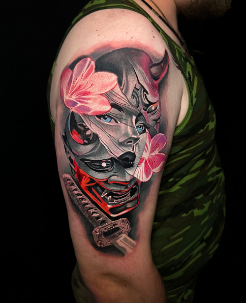 Тату гейша в маске самурая Тату гейша в маске самурая