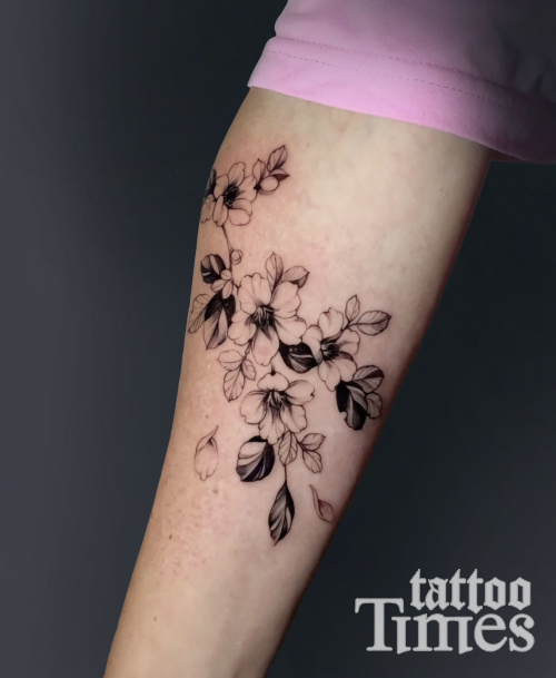 Тату цветы графика