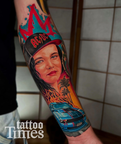 Тату девушка стрит рейсер