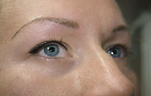 Татуаж верхняя стрелка и брови в технике волоски