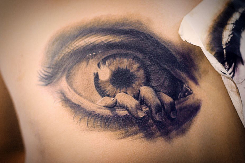 Татуировка глаз сюреализм