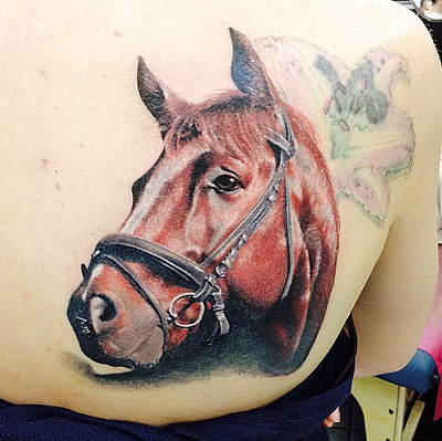Татуировка головы лошади