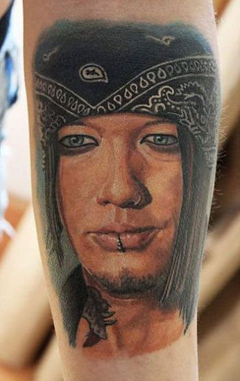 татуировка портрет музыканта