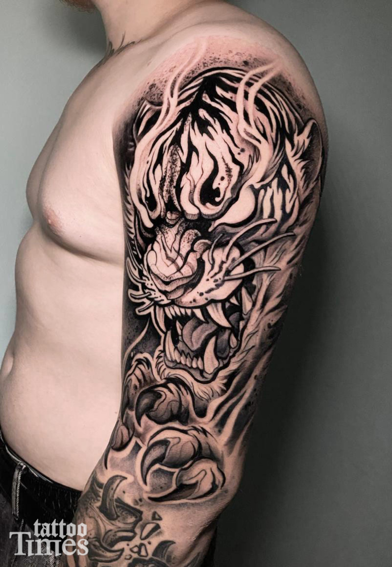 Тату тигр япония