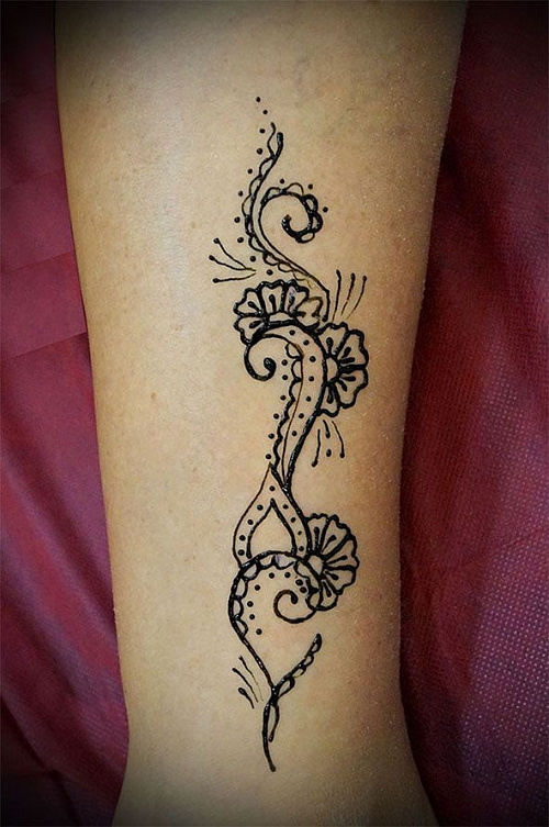 Хна мехенди на ноге