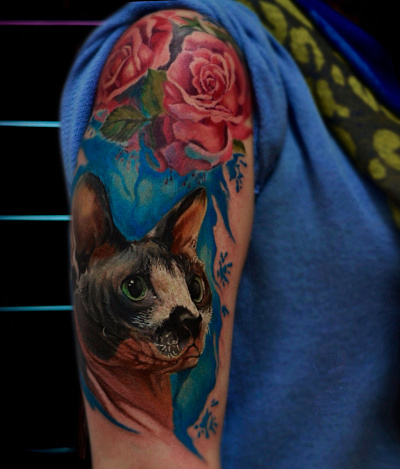 Тату сфинкс и розы