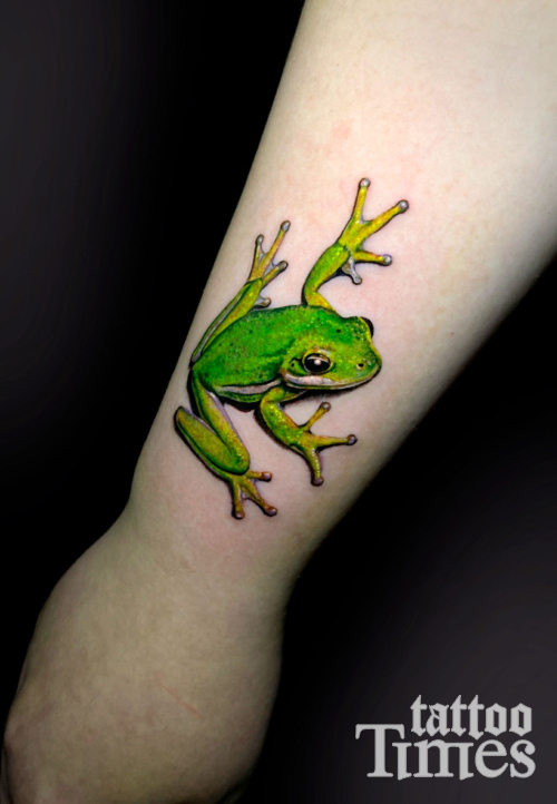 Тату зеленая лягушка