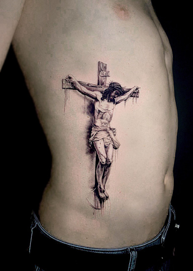Тату Иисус на боку