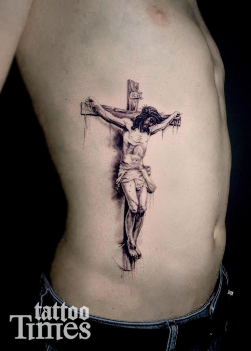 Тату Иисус на боку