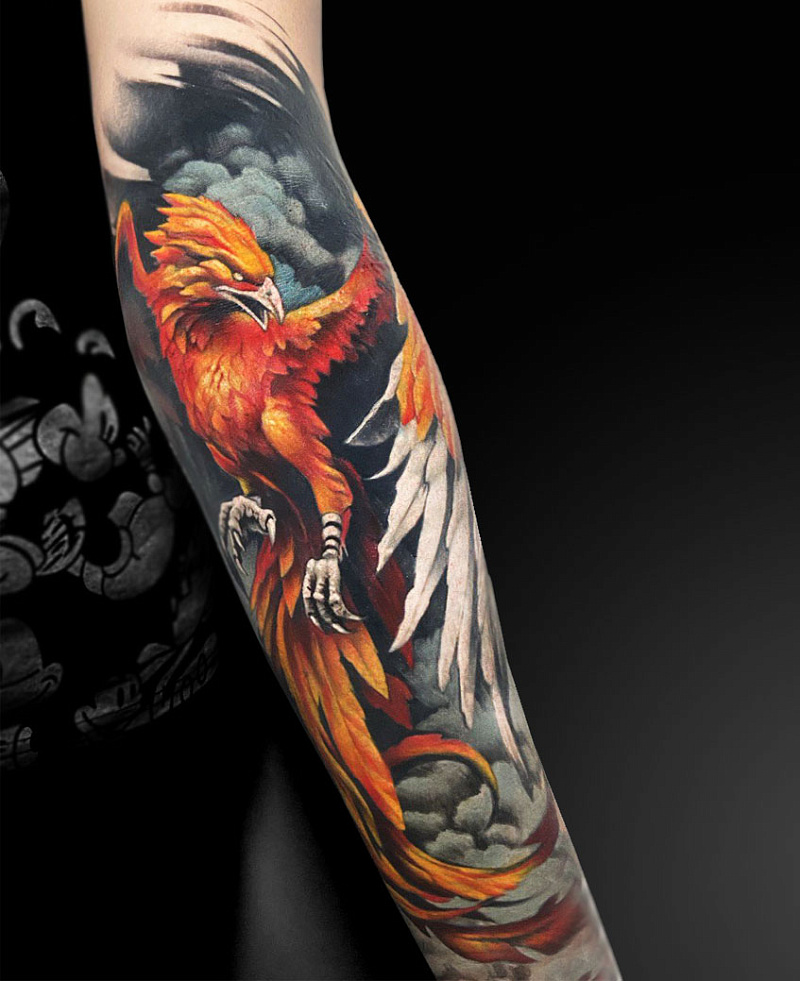 Татуировка феникса на предплечье