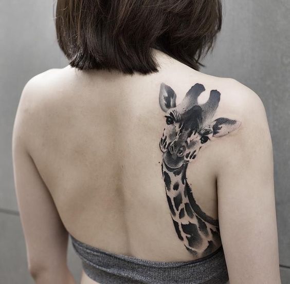 татуировка жираф