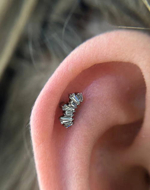 Пирсинг хрящ 1