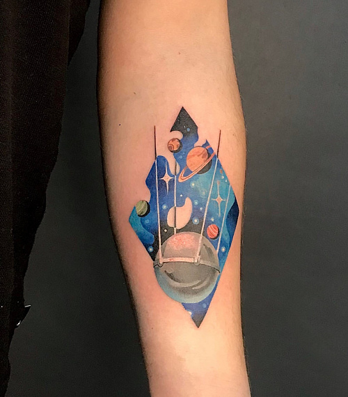 Тату космический спутник