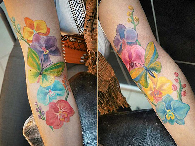 Татуировка цветы на шрамах