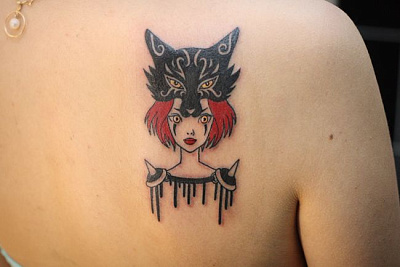 Татуировка девочка с маской волка
