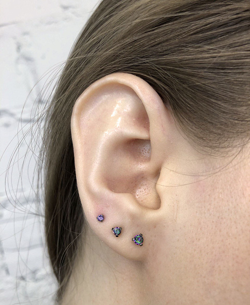 Пирсинг хряща уха 5