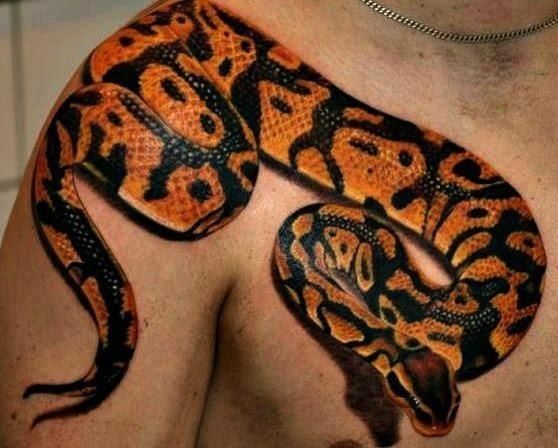 татуировка змея