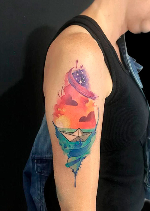 Тату бумажный кораблик